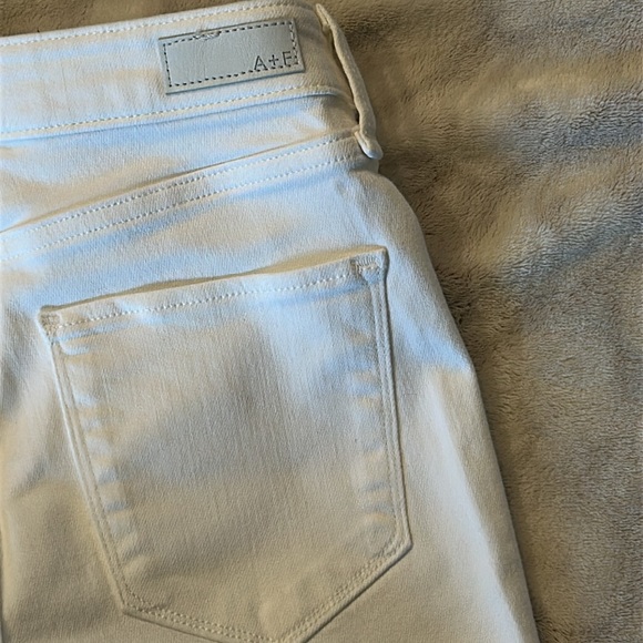NWT Ambercrombie Fitch A & F Harper Super Skinny White Jeans Size 24 Short - Picture 7 of 10